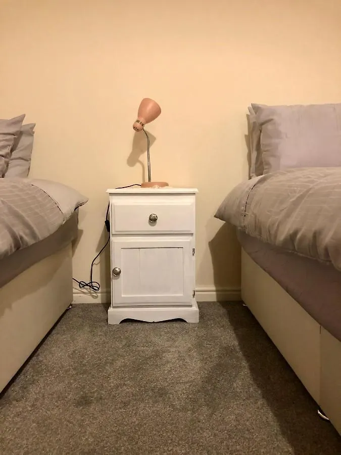 Holiday home Entire Two Bed Coach House Super King Beds Turn Into Singles Villa Exeter United Kingdom