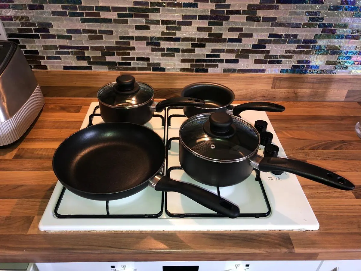 Holiday home Entire Two Bed Coach House Super King Beds Turn Into Singles Villa Exeter