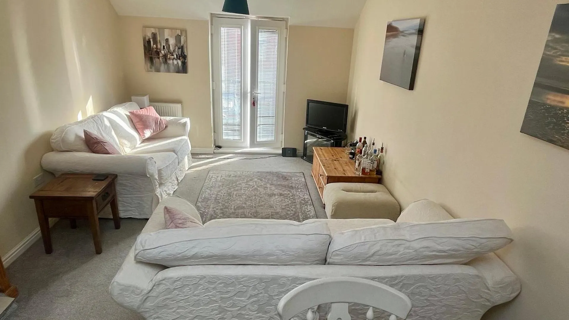 Entire Two Bed Coach House Super King Beds Turn Into Singles Villa Exeter United Kingdom