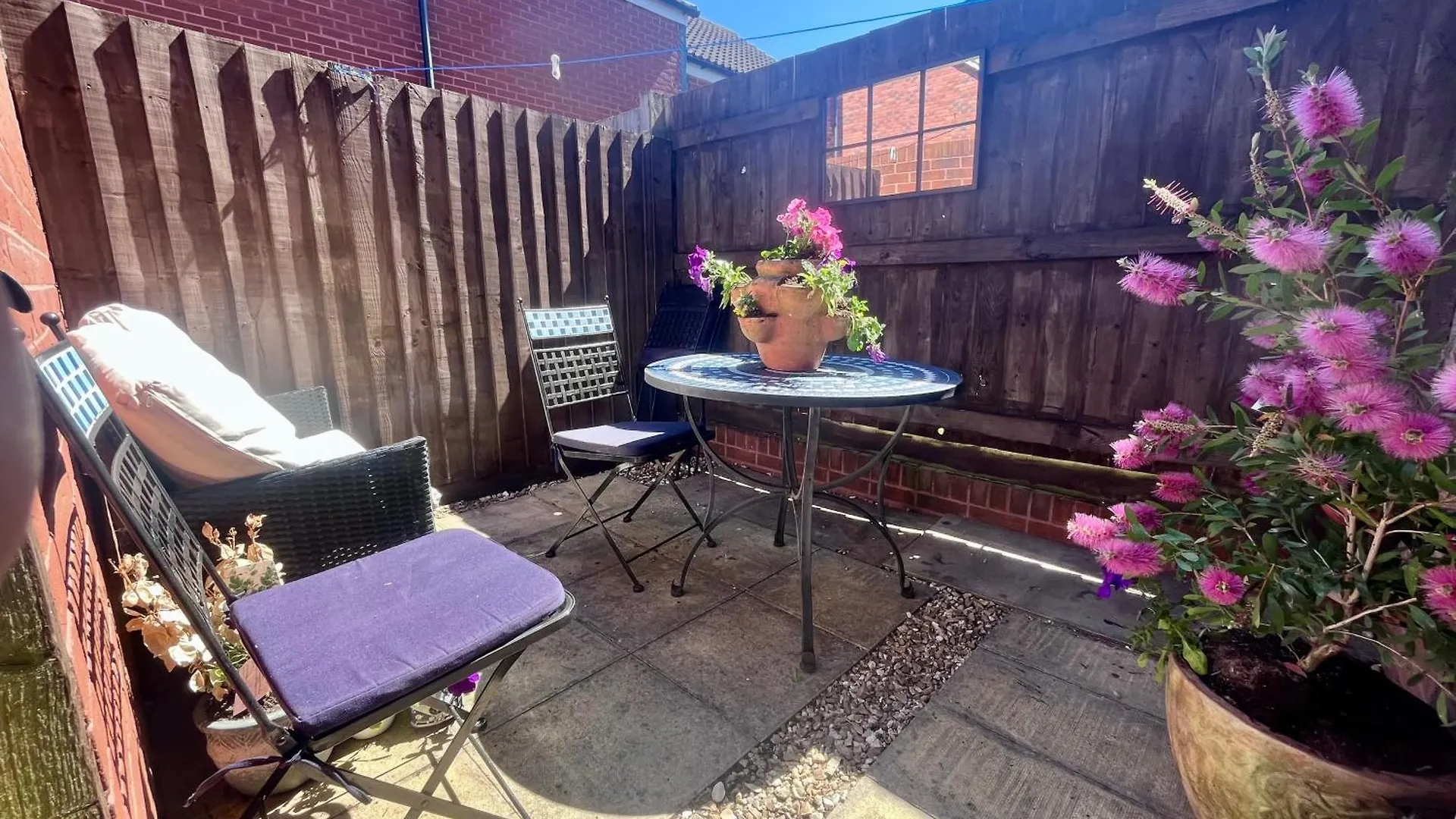 Holiday home Entire Two Bed Coach House Super King Beds Turn Into Singles Villa Exeter